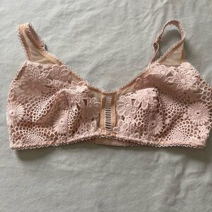 Victoria’s Secret Dream Angels bralette Size M NWOT